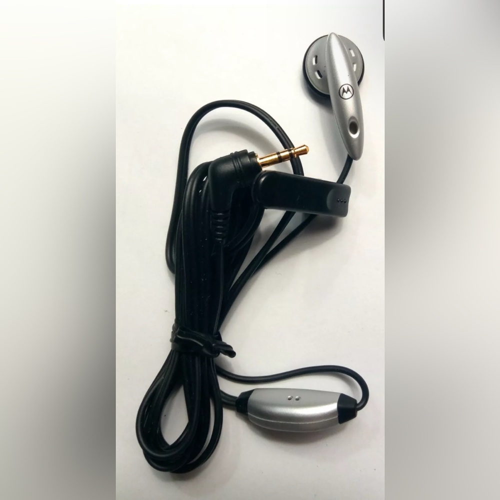 Motorola OEM Mono 2.5mm Hands-Free Headset AAYN4264C Silver